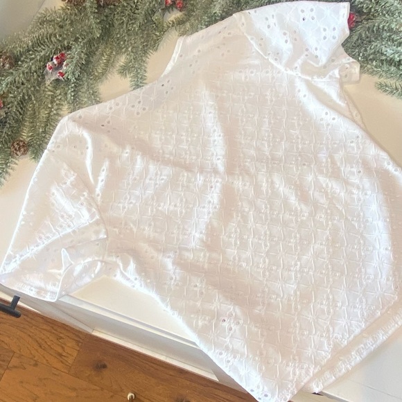 White Eyelet Short Sleeve Top - Picture 3 of 3